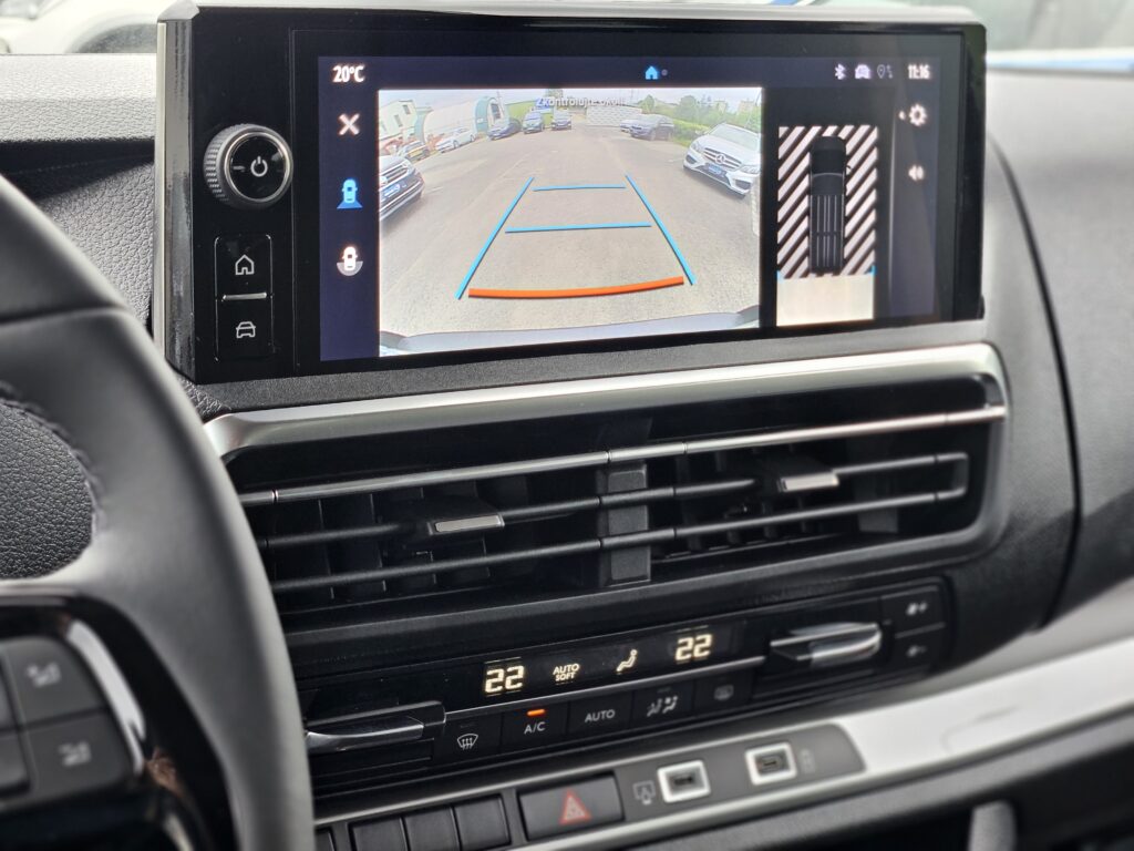 Toyota Proace Verso L2 pro 8 dobrodruhů
